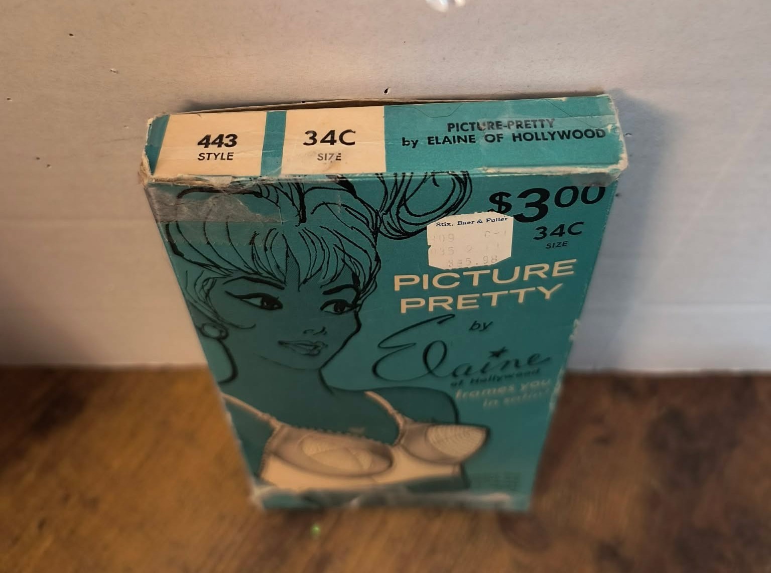 VINTAGE „PICTURE PRETTY” BRA BY ELAINE OF HOLLYWOOD – 34C