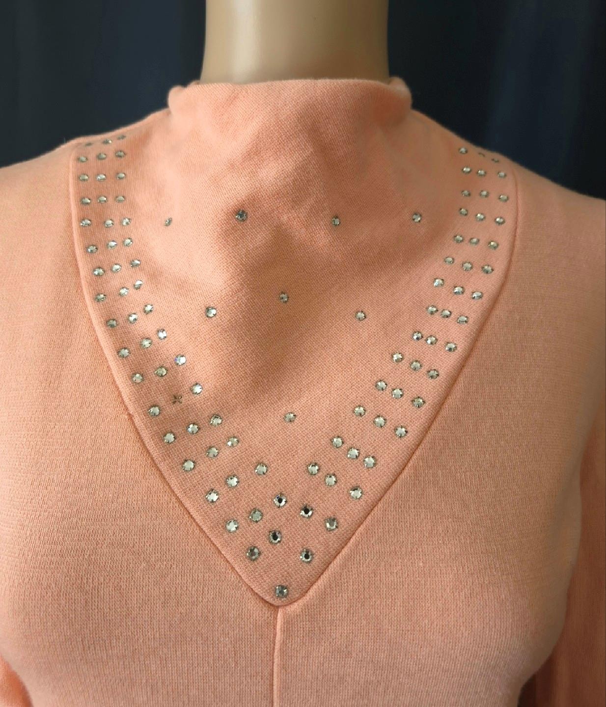 Mid-Century Mod 1960s Vintage SPARKLY PEACH KNIT PARTY SWEATER DRESS – S/M