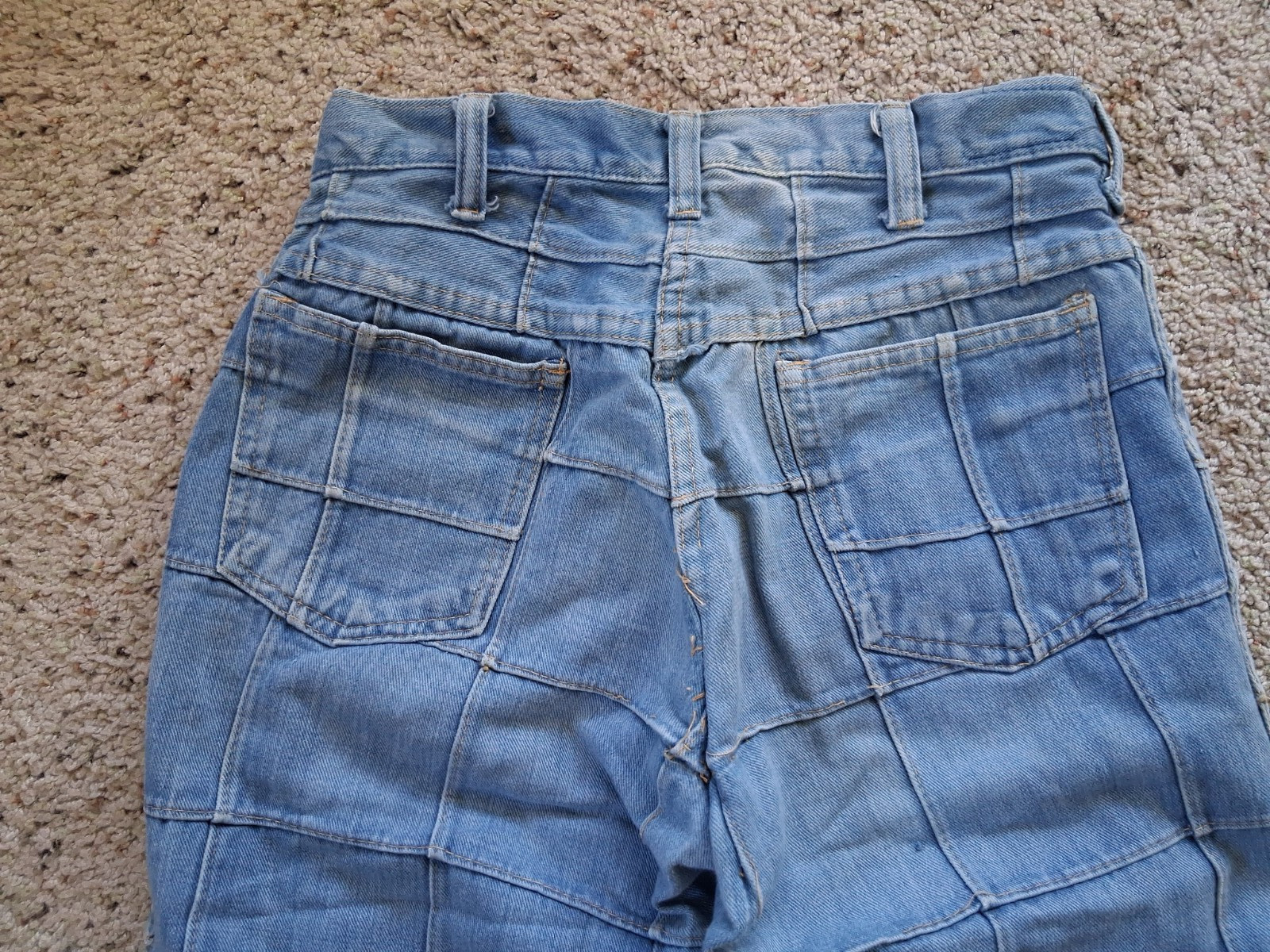 Vintage Brittania Sportswear Patchwork Bell Bottom Jeans Approx: 27×34 70’s