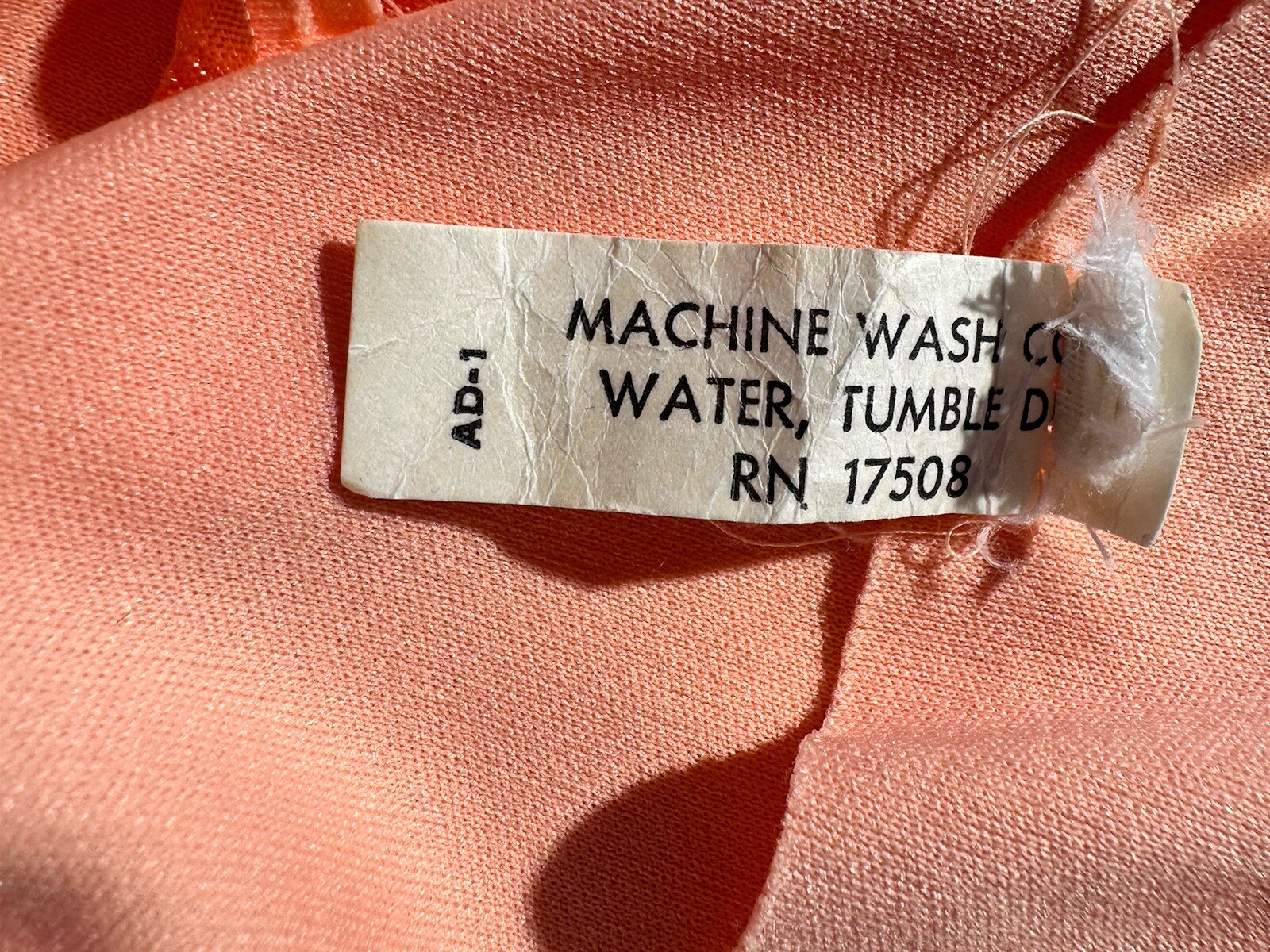 Vintage Womens Peach Knit Sleeveless Empire Waist Long Event Gown Sz XS-S Used
