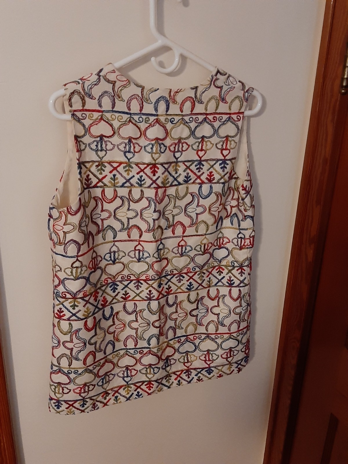 Vintage 1960s/70s Women’s Colorful Embroidered Vest by Aladdin Sz Med