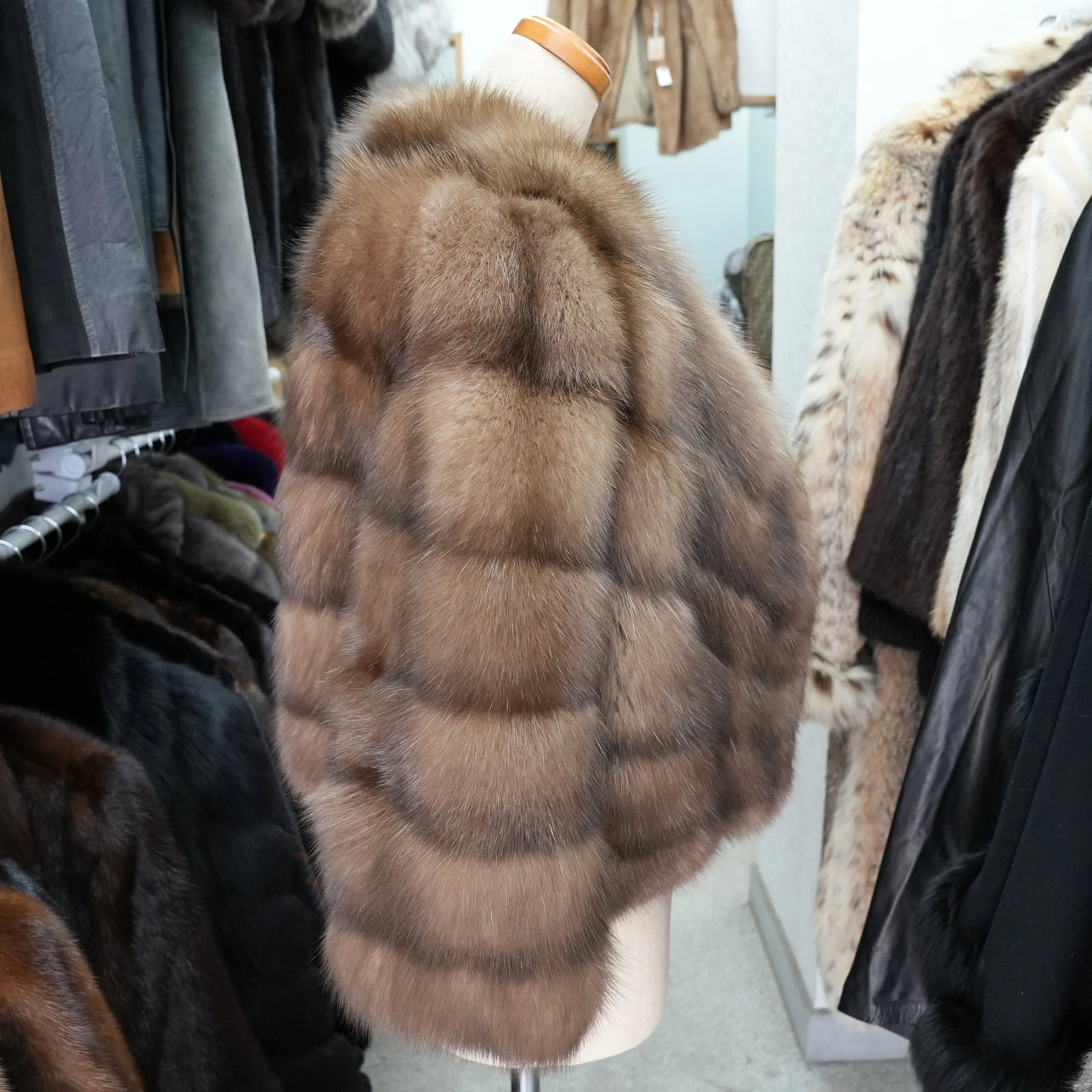 SOBOL Silvery Russian Sable Fur cropd Jacket – Genuine Vintage Fur From Japan