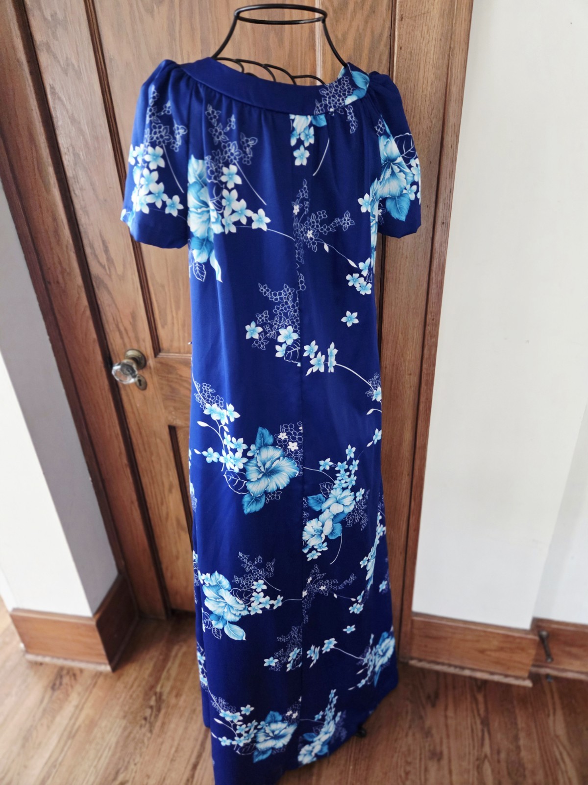 Hilo Hattie Vintage Medium Blue Floral Maxi Dress Hawaiian Polyester Flow Cruise