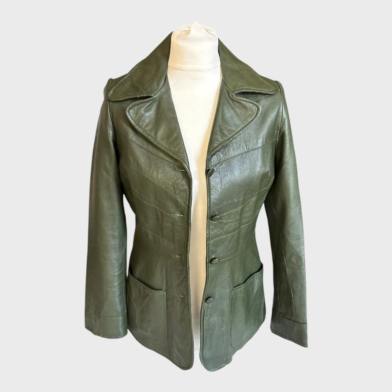Vintage 70s Dark Green Leather Jacket: Fitted Waist, Retro Boho size US4