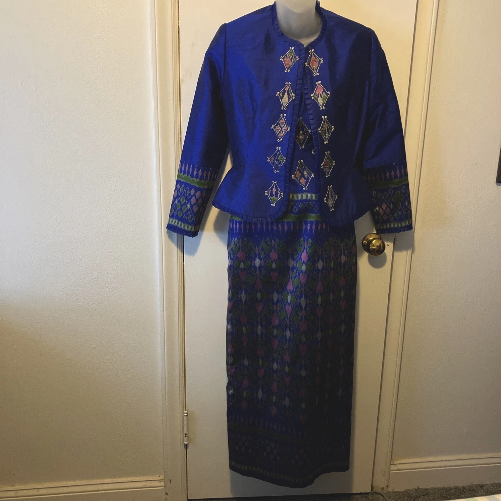 SAPPHIRE/ GOLD Traditional Evening Custom Silk Thai Formal Dress Jacket Suit 2P