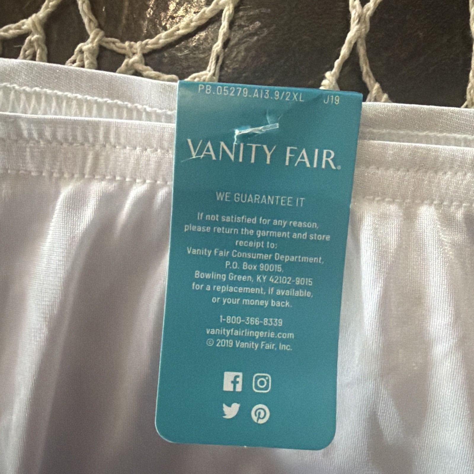 Vintage Vanity Fair Perfectly Yours Nylon Brief Panty Sz 9 2XL Ravissant 15711