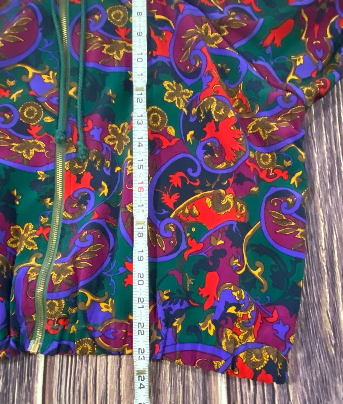 VTG 90s SG Sport Bold Colorful Filigree Satin Hooded Windbreaker Women’s S 6/8