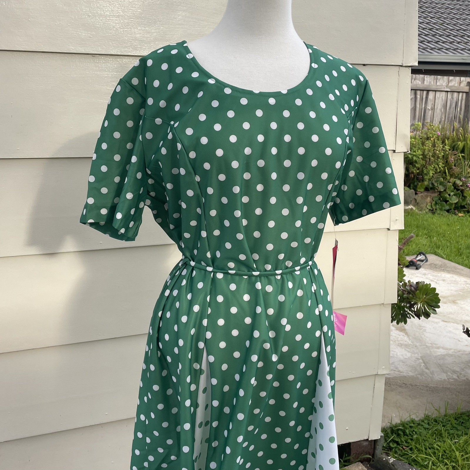 Vintage 70s Unworn size XL Midi Dress Green Spots Fit & Flare 'Osti’ tags