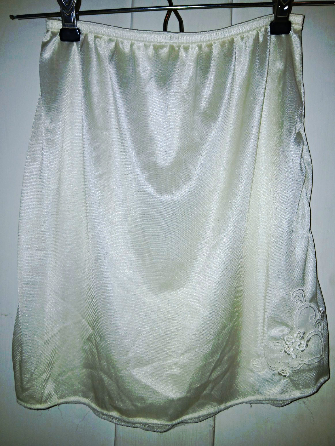 Vintage Girls White Half Slip with Floral Embroidery 100% Nylon Size 12