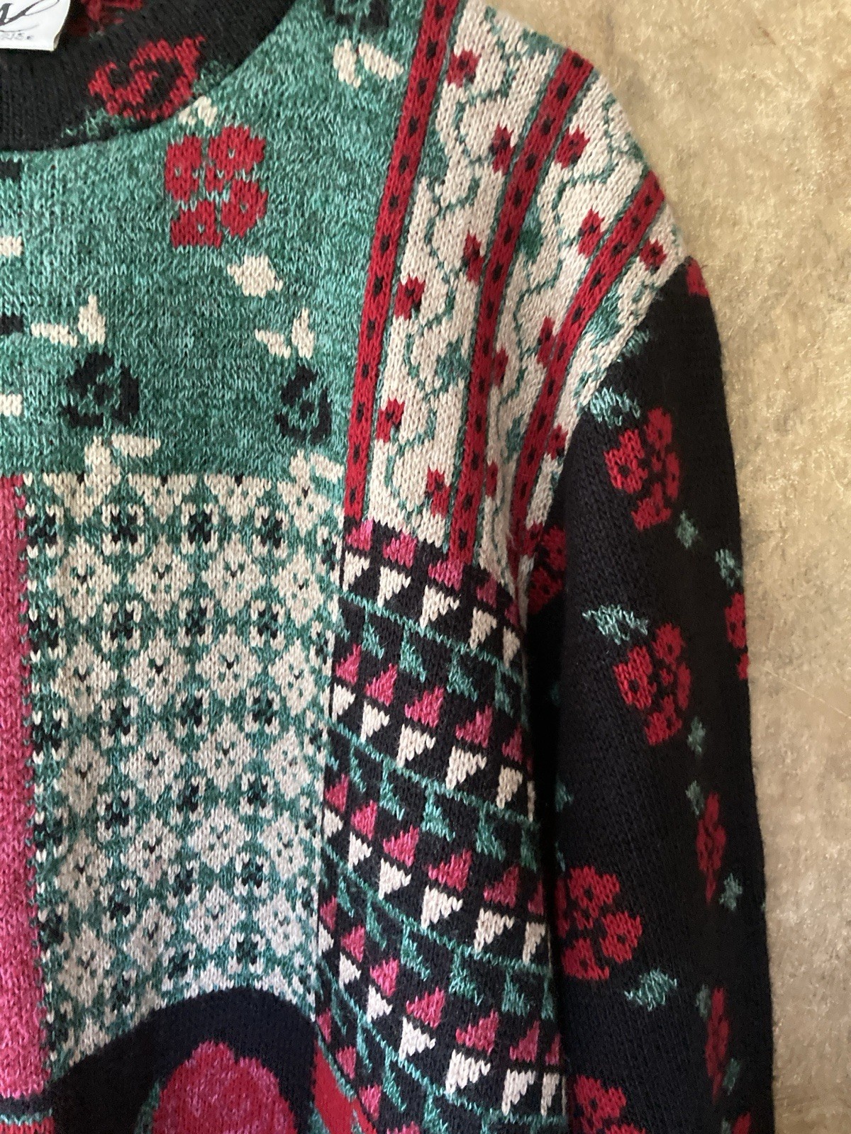 Vintage 1980’s Maggie Lawrence Granny Core Floral Roses Festive Sweater Black XL