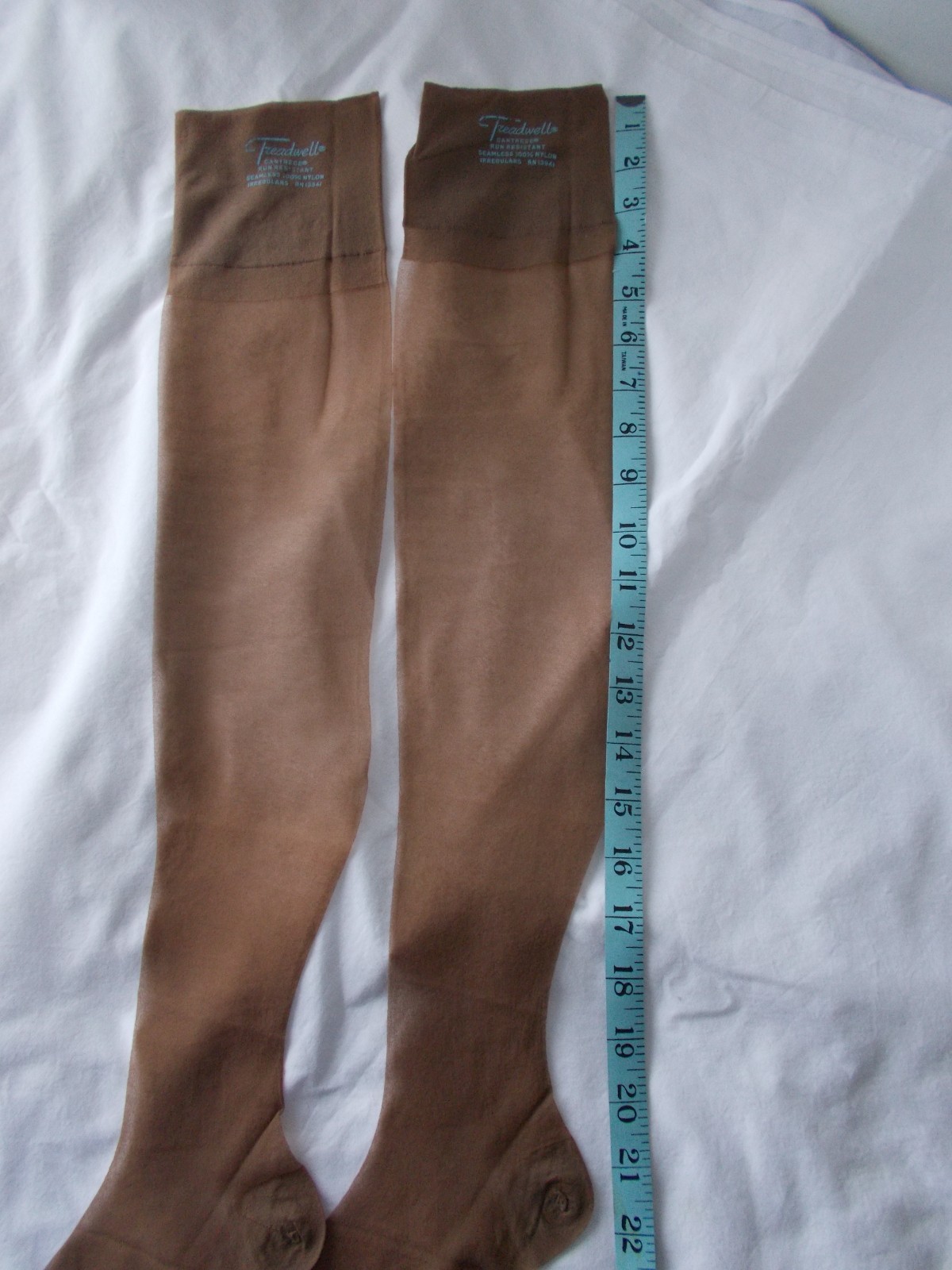 Vintage Treadwell Cantrece 100% Nylon Stockings Seamless Run Resistant UNWORN