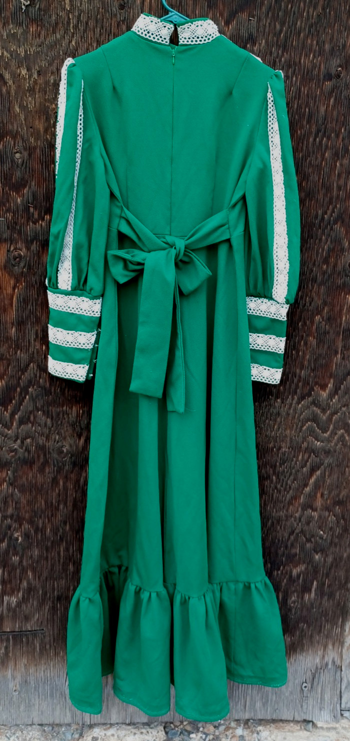 Amazing 70s Vintage Green Empire Leg O Mutton Sleeve Sz M/L PolyKnit Maxi Dress