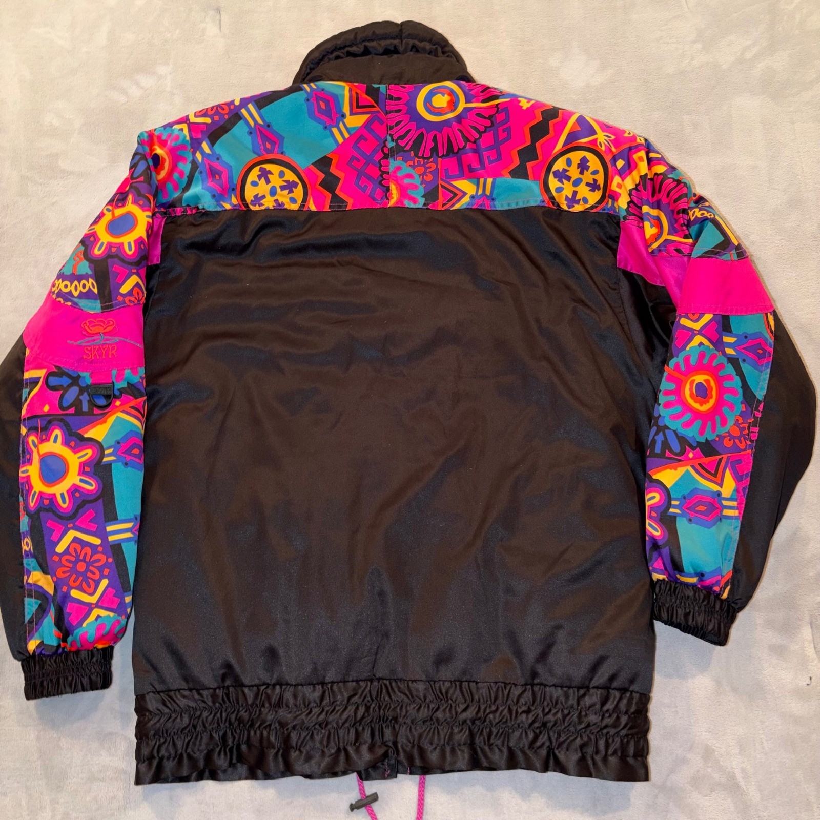 Vintage Skyr Ski Jacket Womens 8 Black Neon Pink Geometric 80s Windbreaker Retro