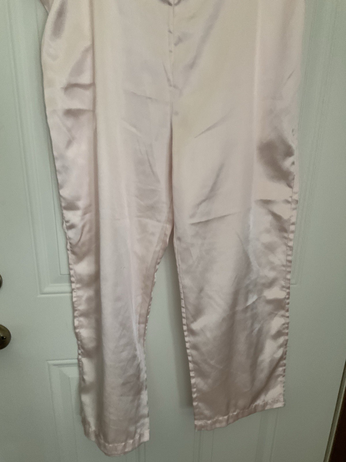 Ladies 2 Pc Pajama Set by Jeannie Size Large Pink Satin Look Polyester Used