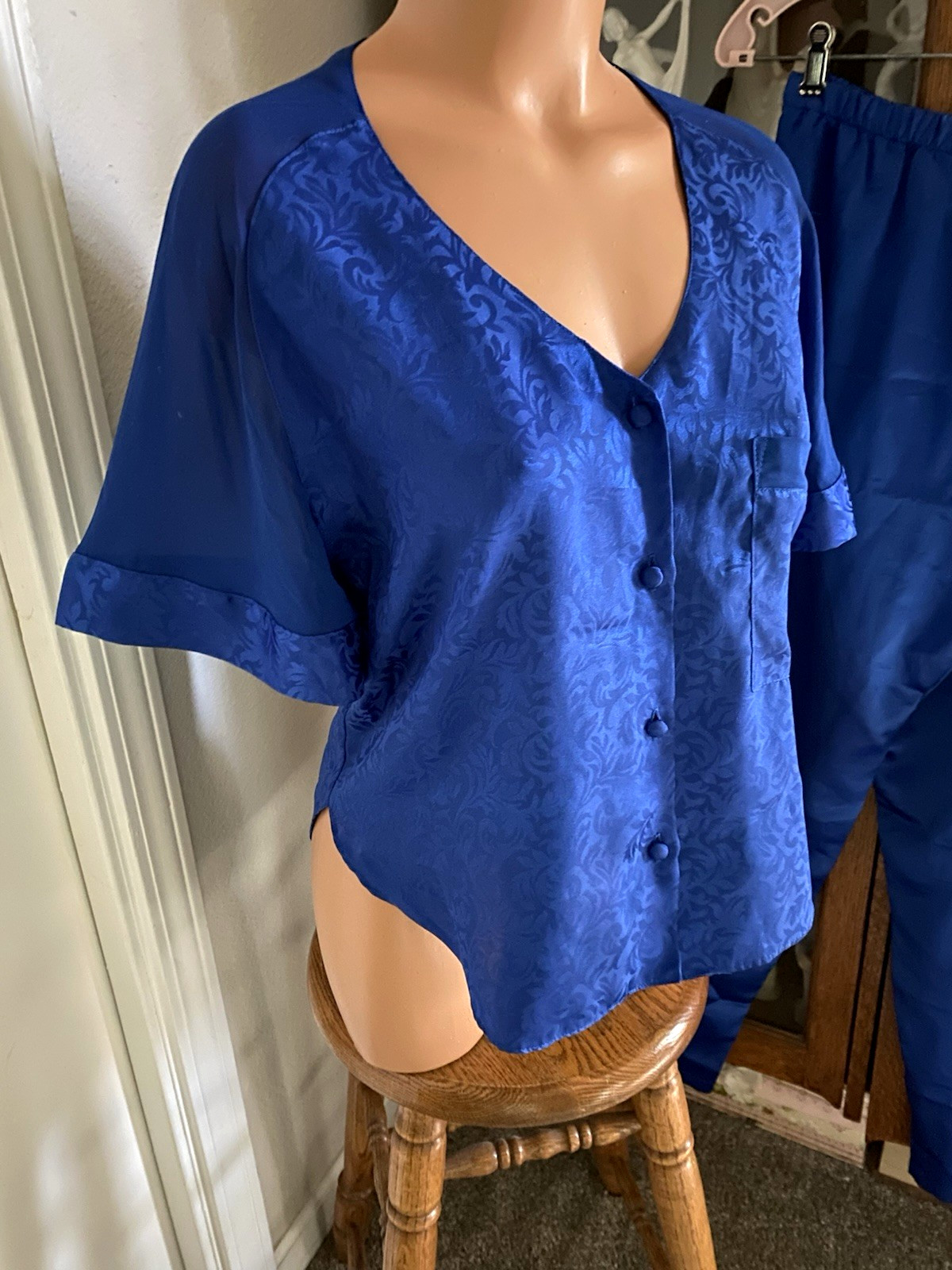 VTG 70’S WENDY ANN ROYAL BLUE JACQUARD SATIN & SHEER CHIFFON TRIM PAJAMAS SZ S