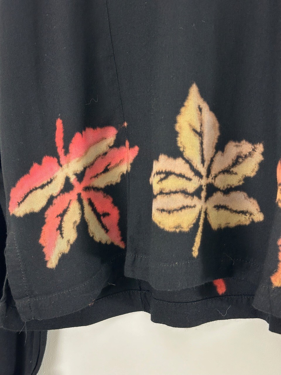 Vintage WINTER SUN Artsy Boho Leaf Print Wearable Art Top M