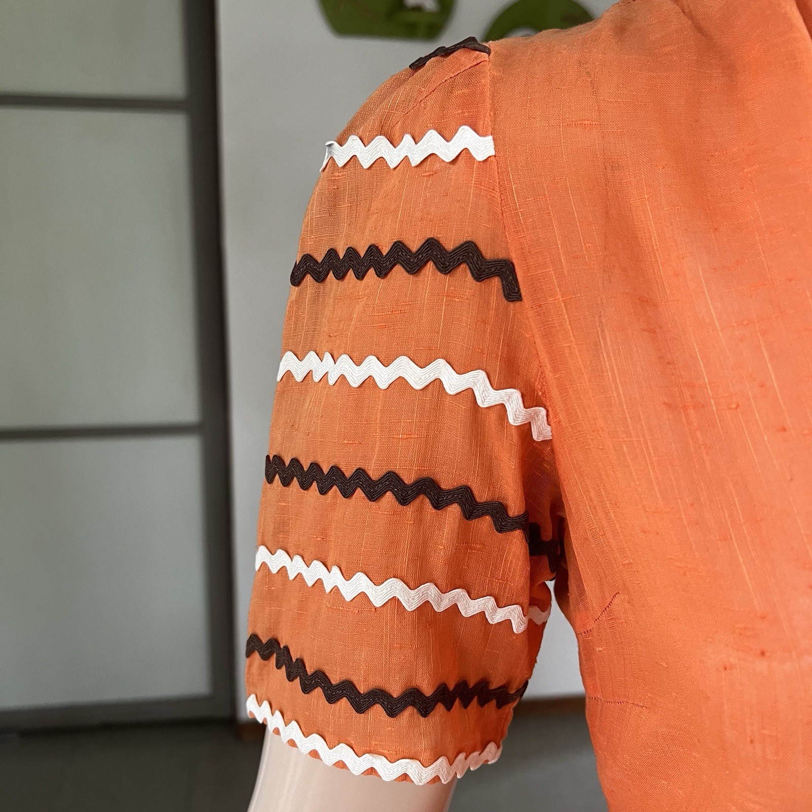 1930s Or Early 40s Orange Sheer Cotton Day Dress With Ric Rac 27-28w