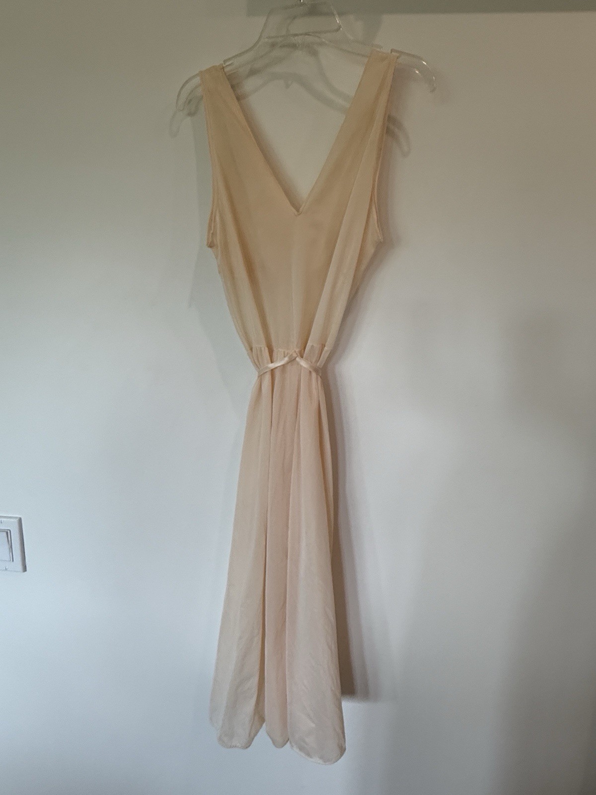 Vintage Van Raalte Peach Nylon Nightgown Robe Set Floral Embroidered Sheer 34