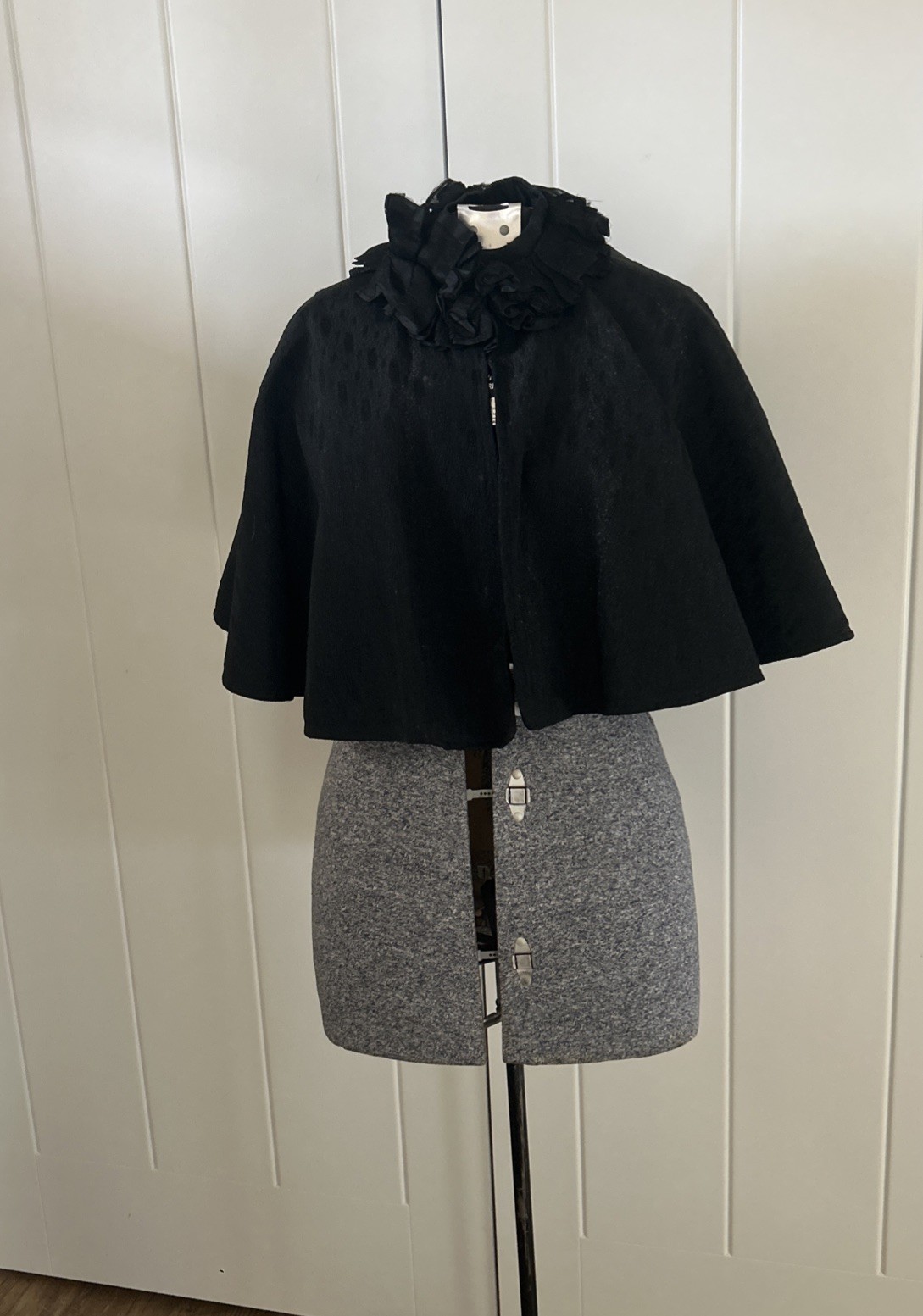 Antique Victorian Black Mourning Capelet With Ruffle Neck