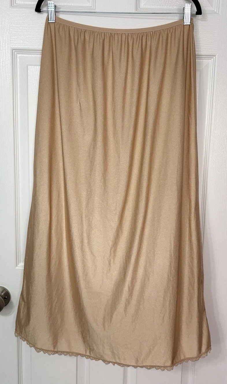 Comfort Choice Women’s Long Half Slip Size L Beige Lace Trim