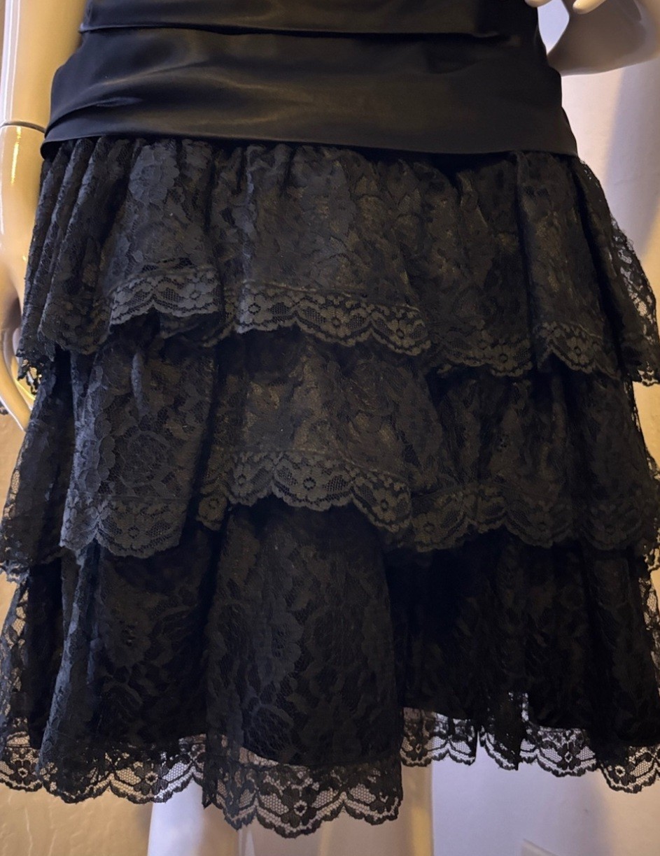 Vintage Gunne Sax Black Lace Cocktail Party Evening Dress 1980s Size 11