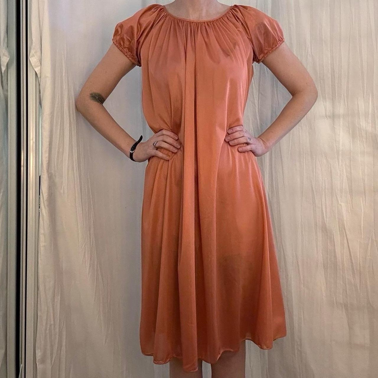 Peachy Orange Lounge Dress/Night Gown Vintage 70s NWT One Size Retro Coquette