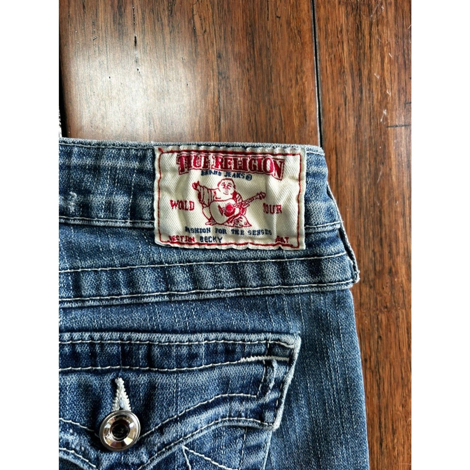 Vintage True Religion Becky Jeans Women’s Size 31 Made USA Crystal Button Y2K