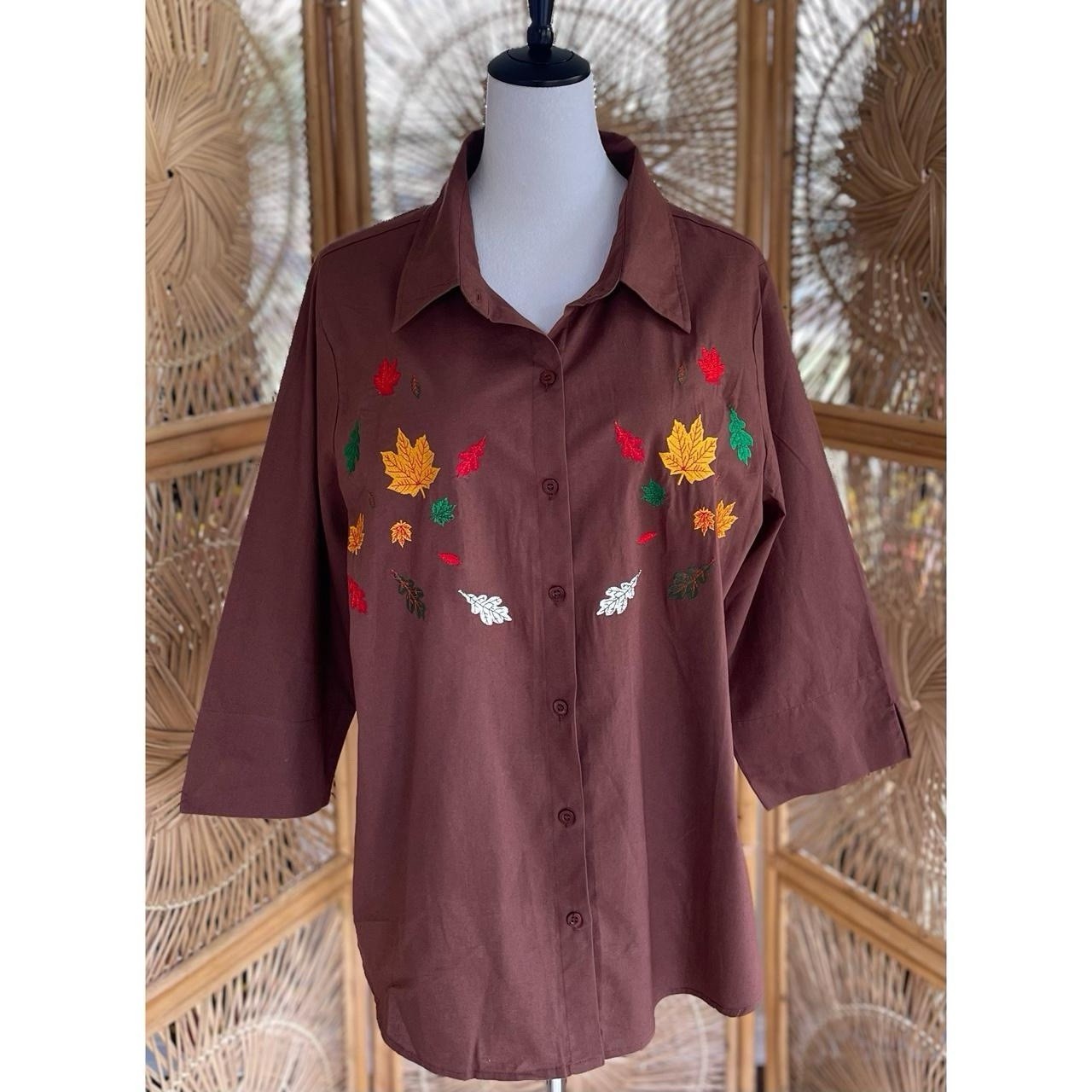 Vintage Collections Etc. 3/4 Sleeves Embroidered Fall Leaves Button Down Shirt
