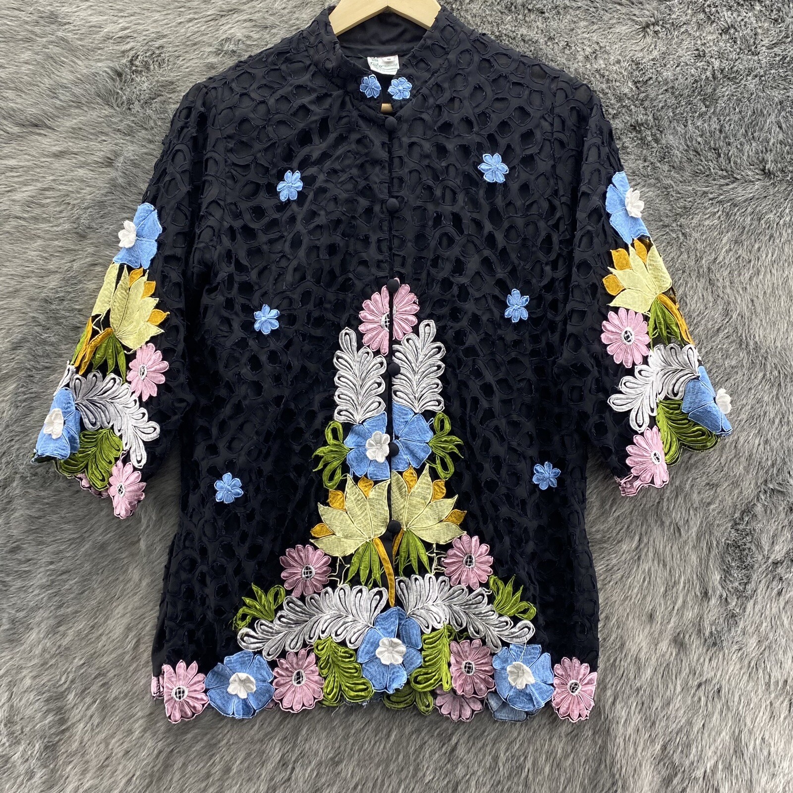 QUEEN CARO OF HONOLULU Vintage Cutwork Heavily Embroidered Applique Jacket Small