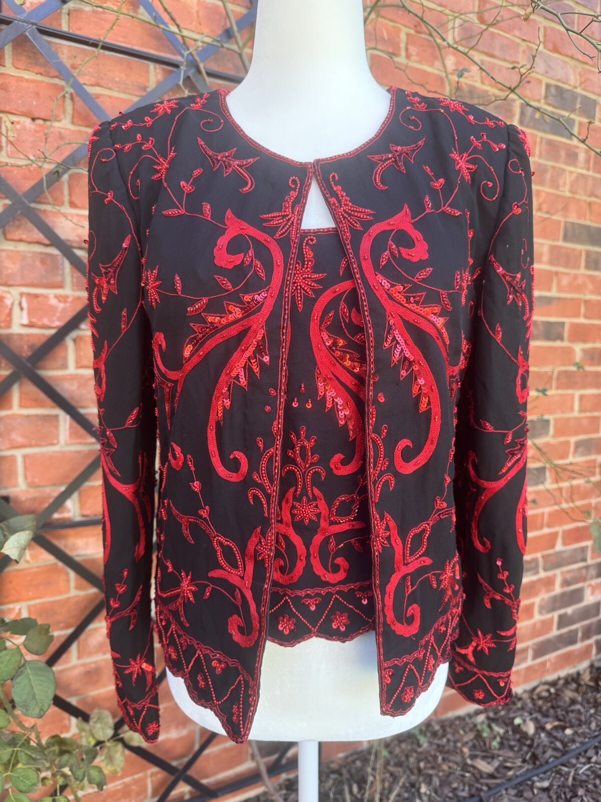 Sexy Vintage 1990s Formal Black W/Red Embroidery & Sequins Top & Jacket Size S