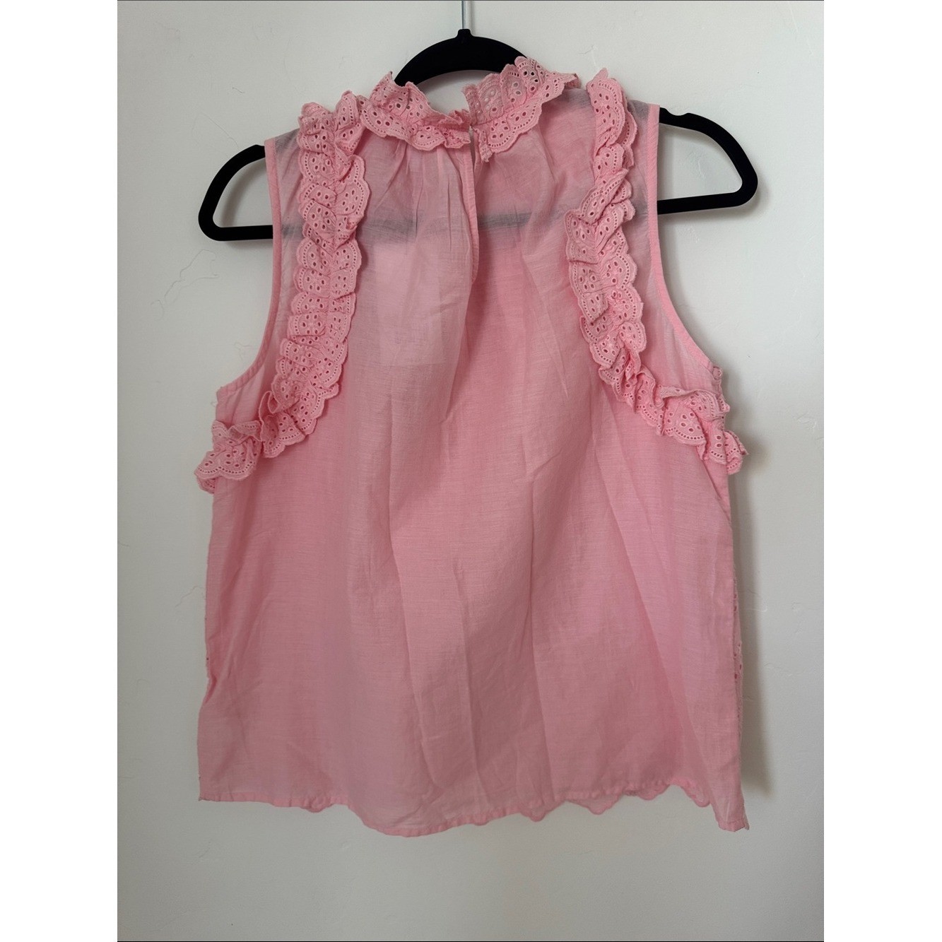NWT Crown & Ivy Pink Eyelet Ruffle Sleeveless Blouse Top Cottagecore Cotton S
