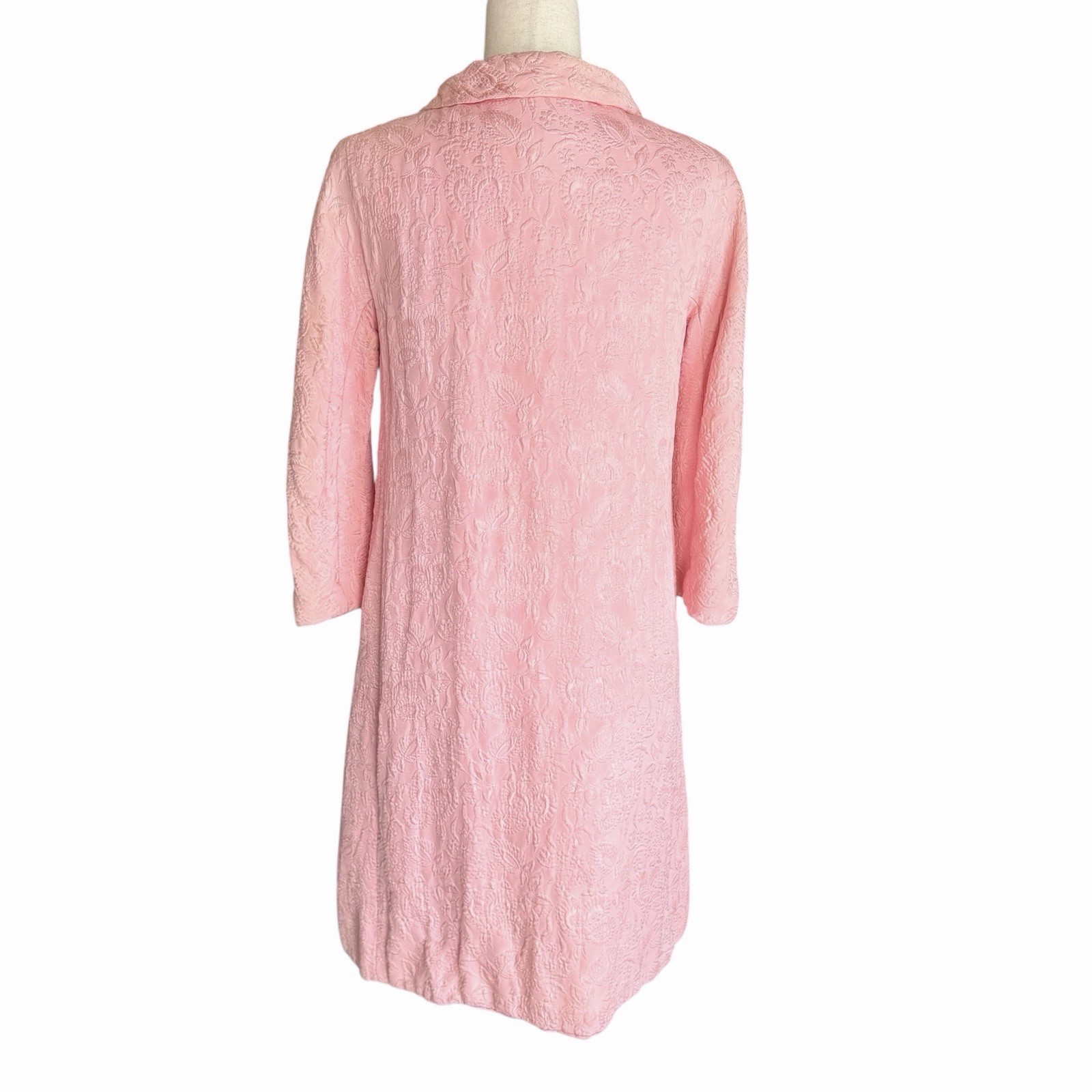 Vintage 60’s Floral Matelassé Swing Coat MCM Textured Mod Lined Bubblegum Pink
