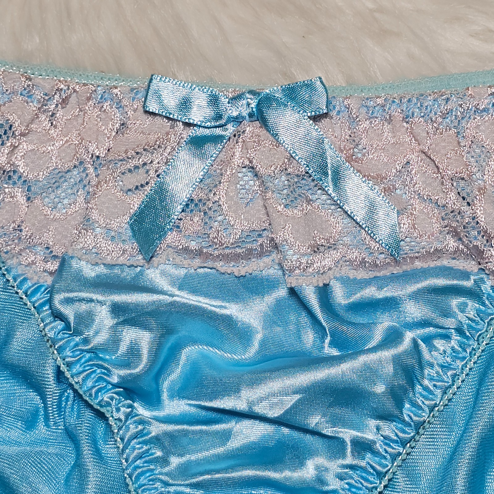 VTG Nylon Satin Panty Silky Blue Bikini Sissy Lace Brief Size Small Hip 32-36″