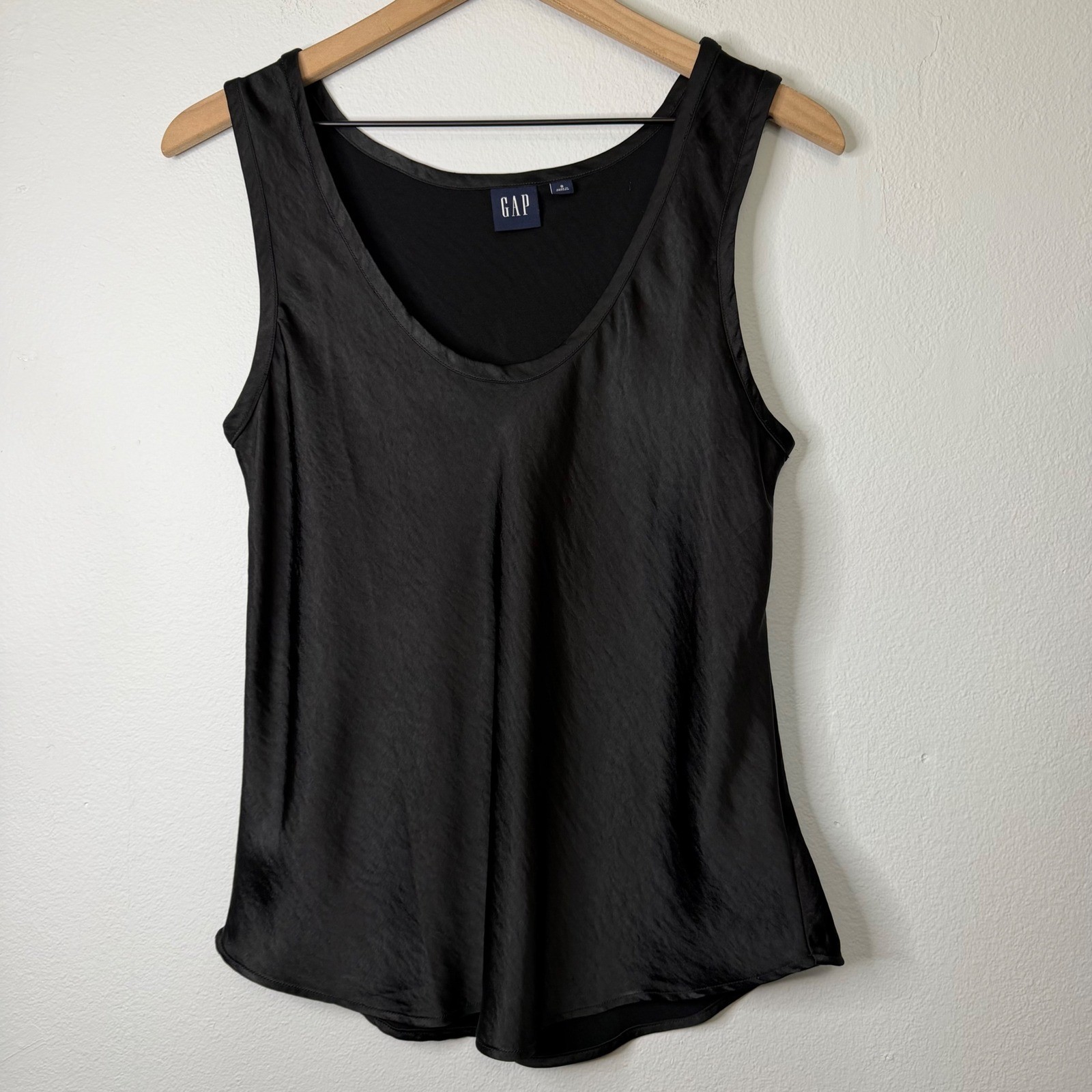 Vintage Gap – Textured Satin Sleeveless Blouse Solid Black Size S