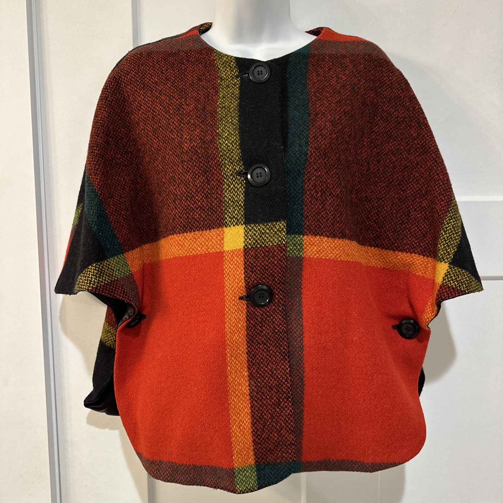 Vintage Country Place Wool Plaid Cape Poncho Coat Medium Red Green Orange Black