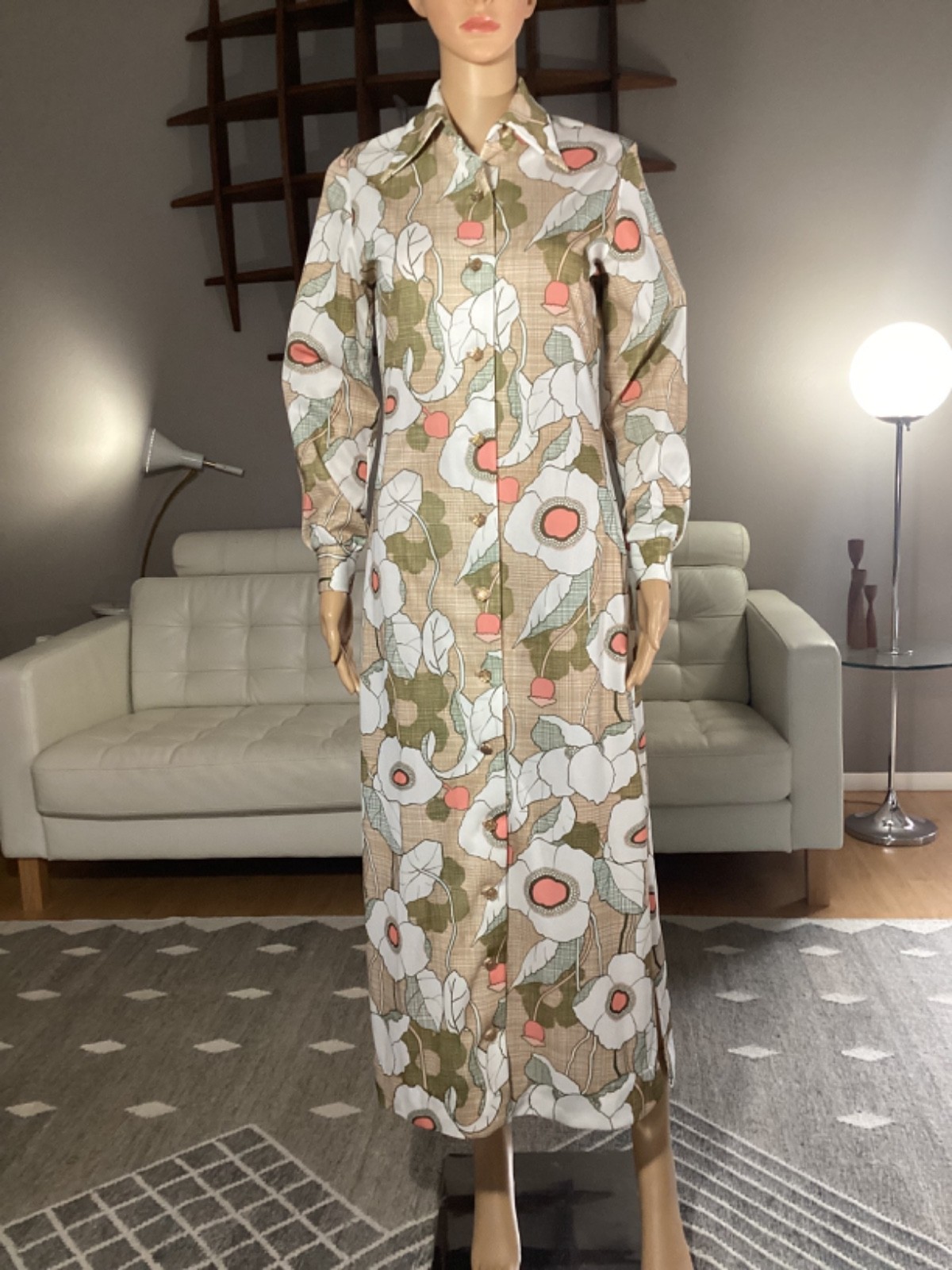 vintage 70’s Floral Dress Button Up Long Sleeve Dagger Collar Poly Maxi Dress