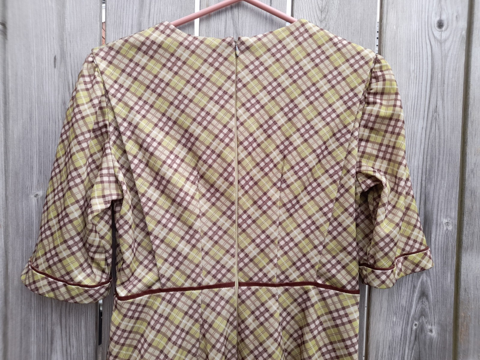 Amish Mennonite Cape Dress 36″ Bust 29.5″ Waist Retro 90s Green Brown Plaid