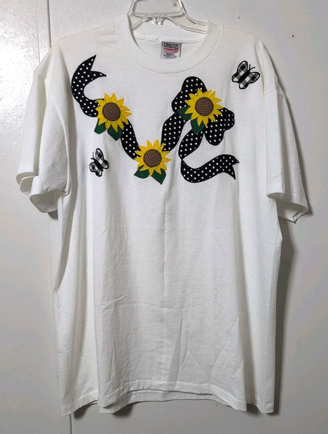 Vintage Oneita T-Shirt Size XL Sunflowers Butterfly Single Stitch Short Sleeves