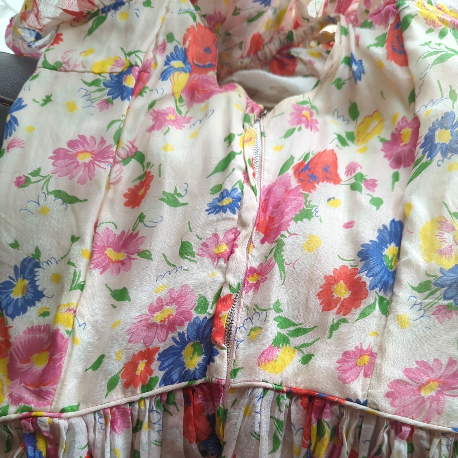 1940’s Cottage-Core Romantic Floral Boned-Bodice Cotton Summer Dress