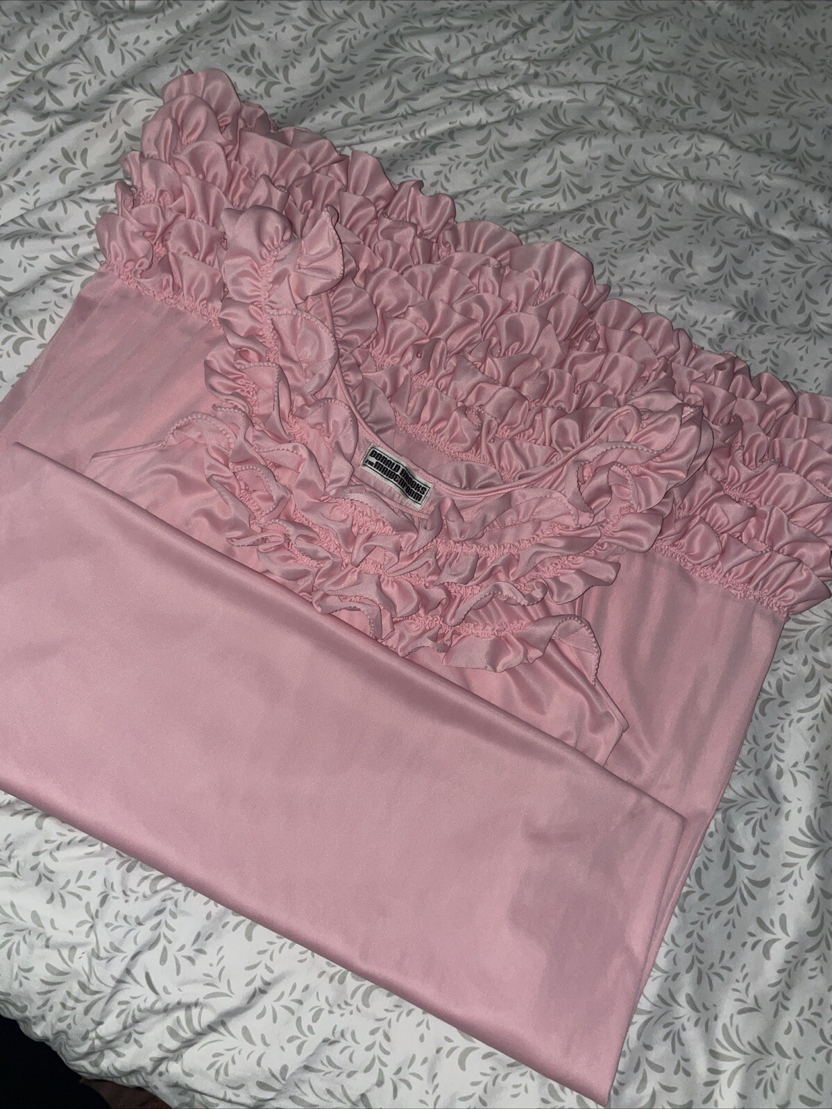 Vtg Sissy PINK Gown Nylon Maidenform Woman’s M TONS of RUFFLES Long Nightgown