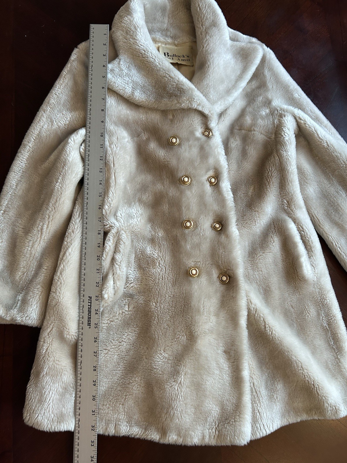 Authentic 1970s Vintage Sportowne Faux Fur Coat Bullock’s Del Amo size M