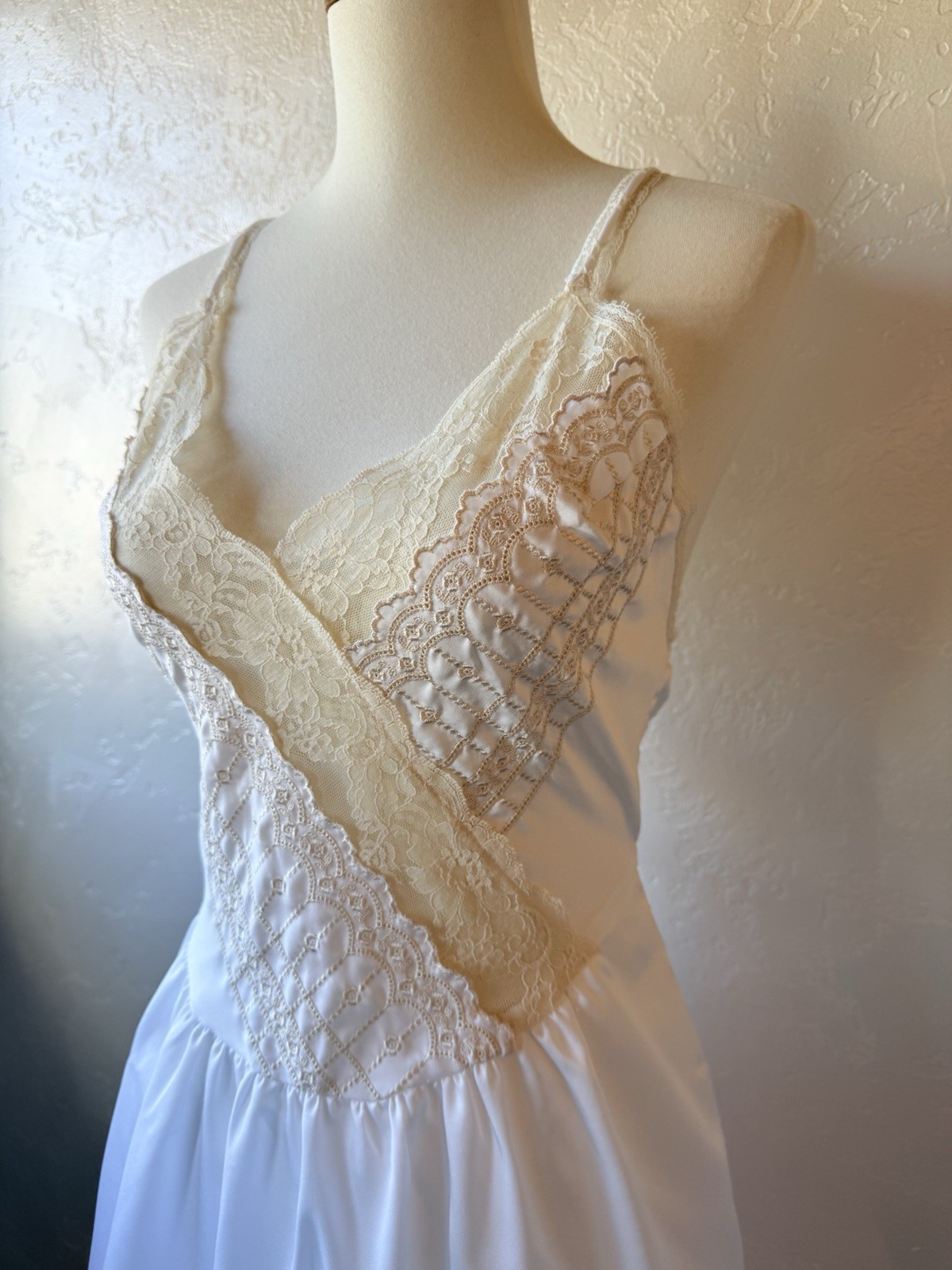 Vintage 80s Victoria’s Secret Gold Crown Label Union Made Lace Maxi Nightgown