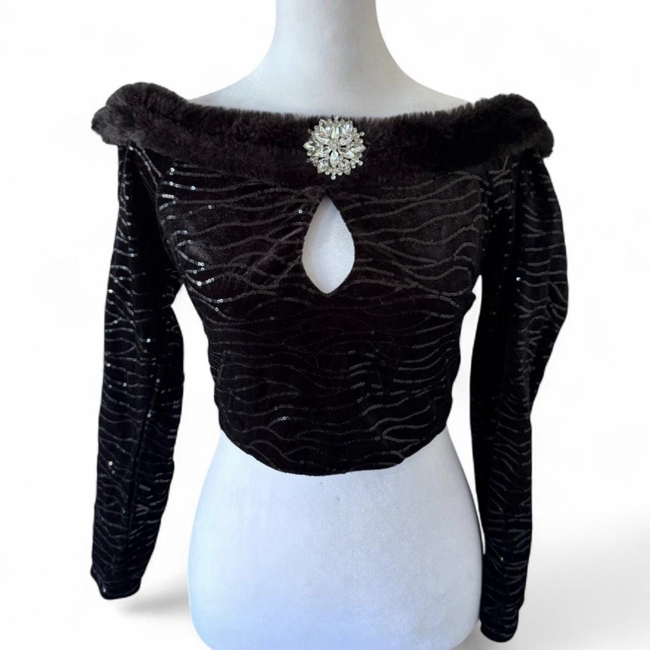 Vintage Black sequin long sleeve top with fur collar and rhinestone brooch