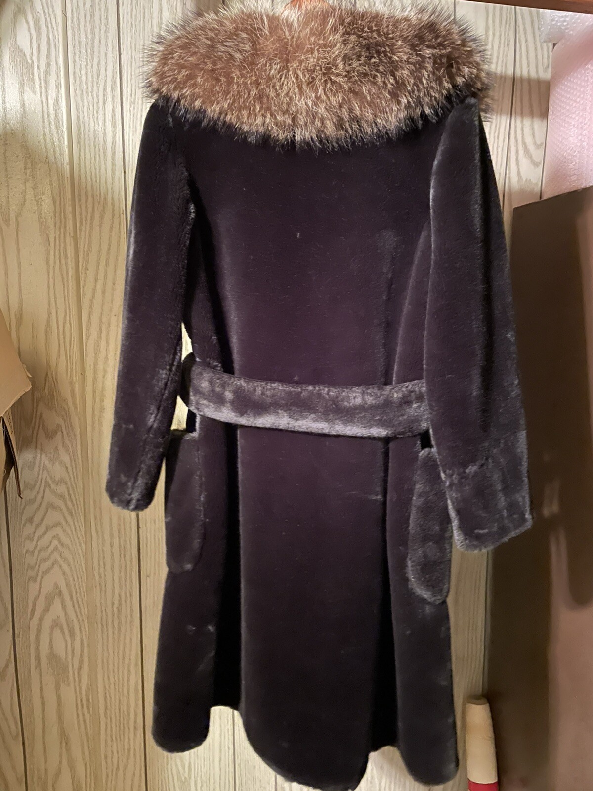 VTG Women’s Antique Edwardian Early 1900’s Black Plush Coat Sz M Real Fur Collar