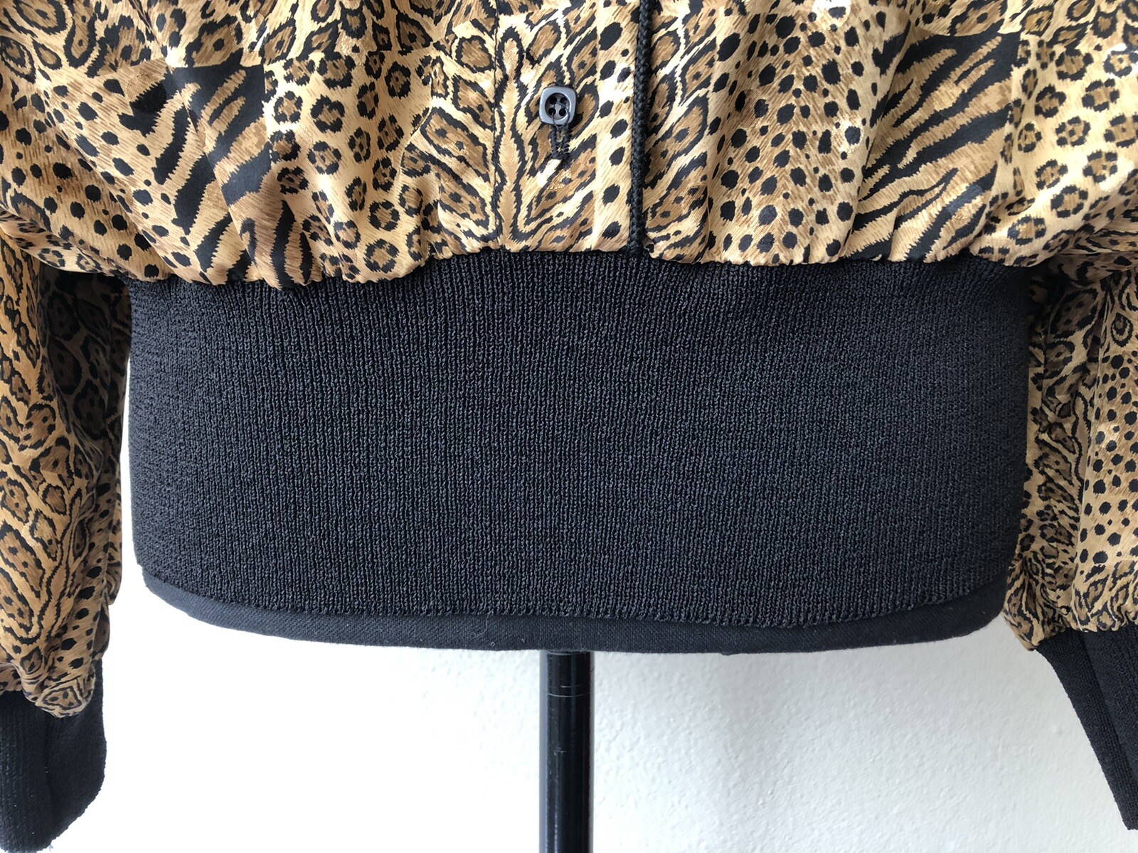 Vintage ’80s/’90s Leopard Animal Print Silky Blouson Blouse Banded Waist Large