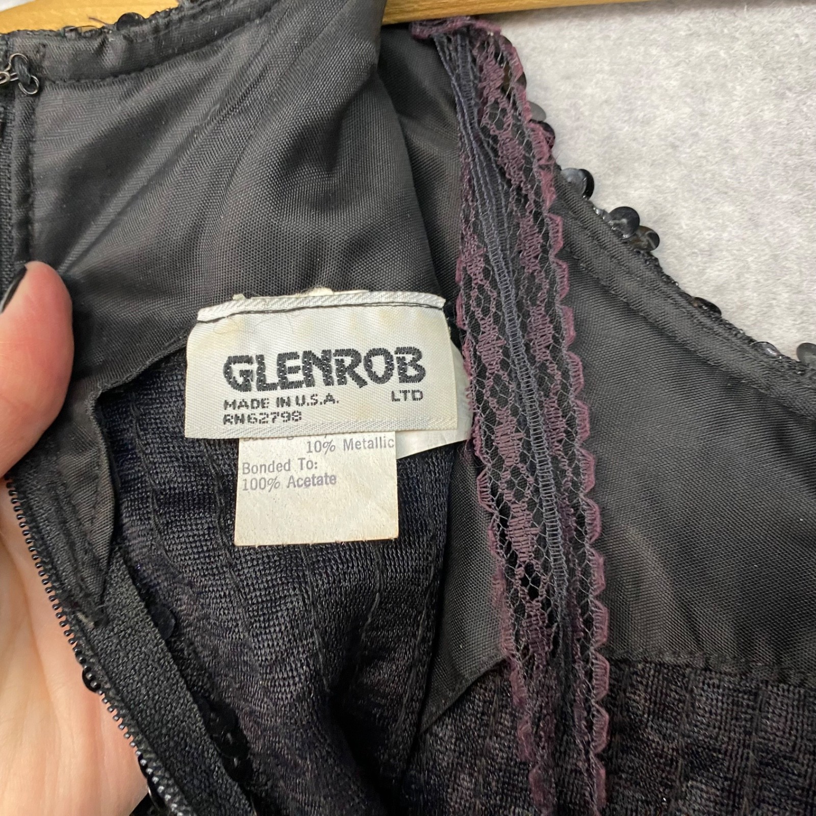 Vintage Glenrob Size 9/10 • Sequin Pleated Dress • Black • Sleeveless