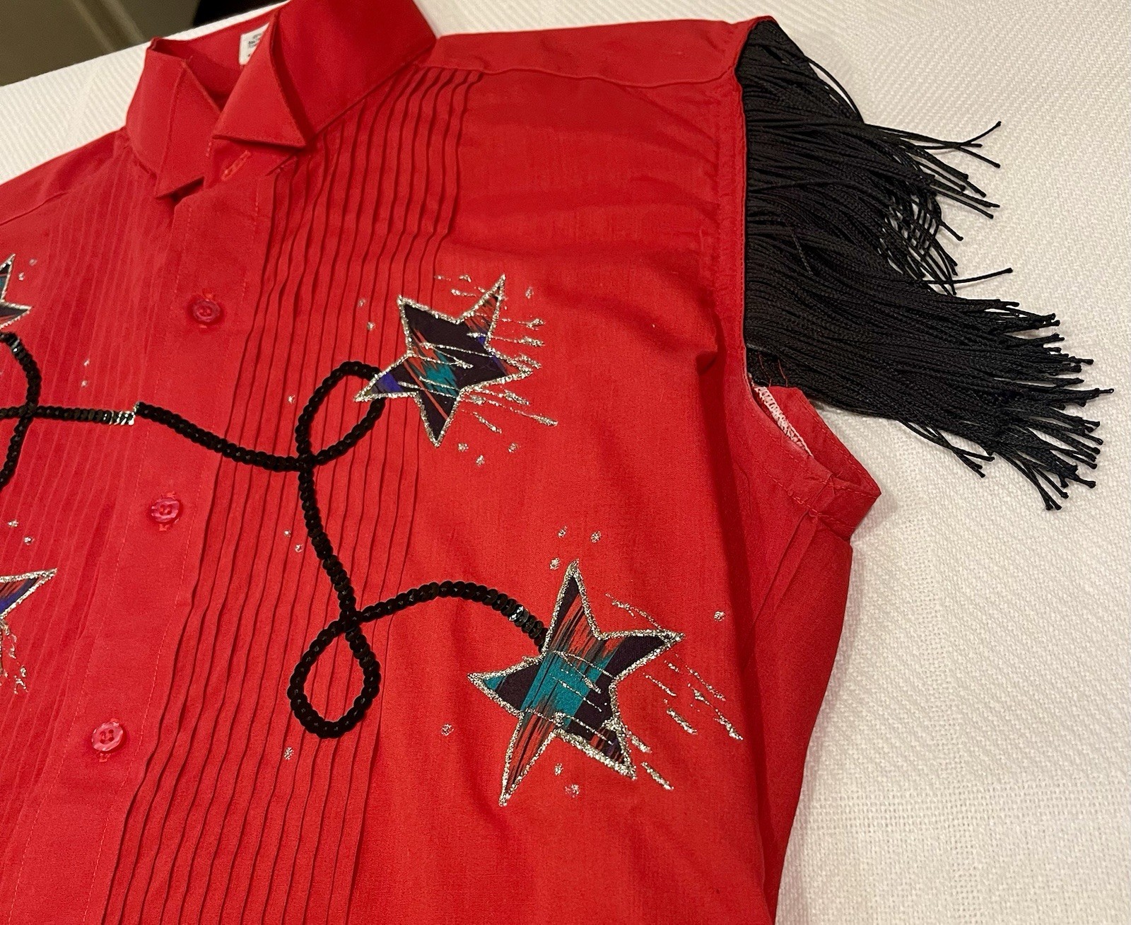 Chaplin Red Western Wear Women’s Shirt Glitter Sequin Stars Embroidered Small
