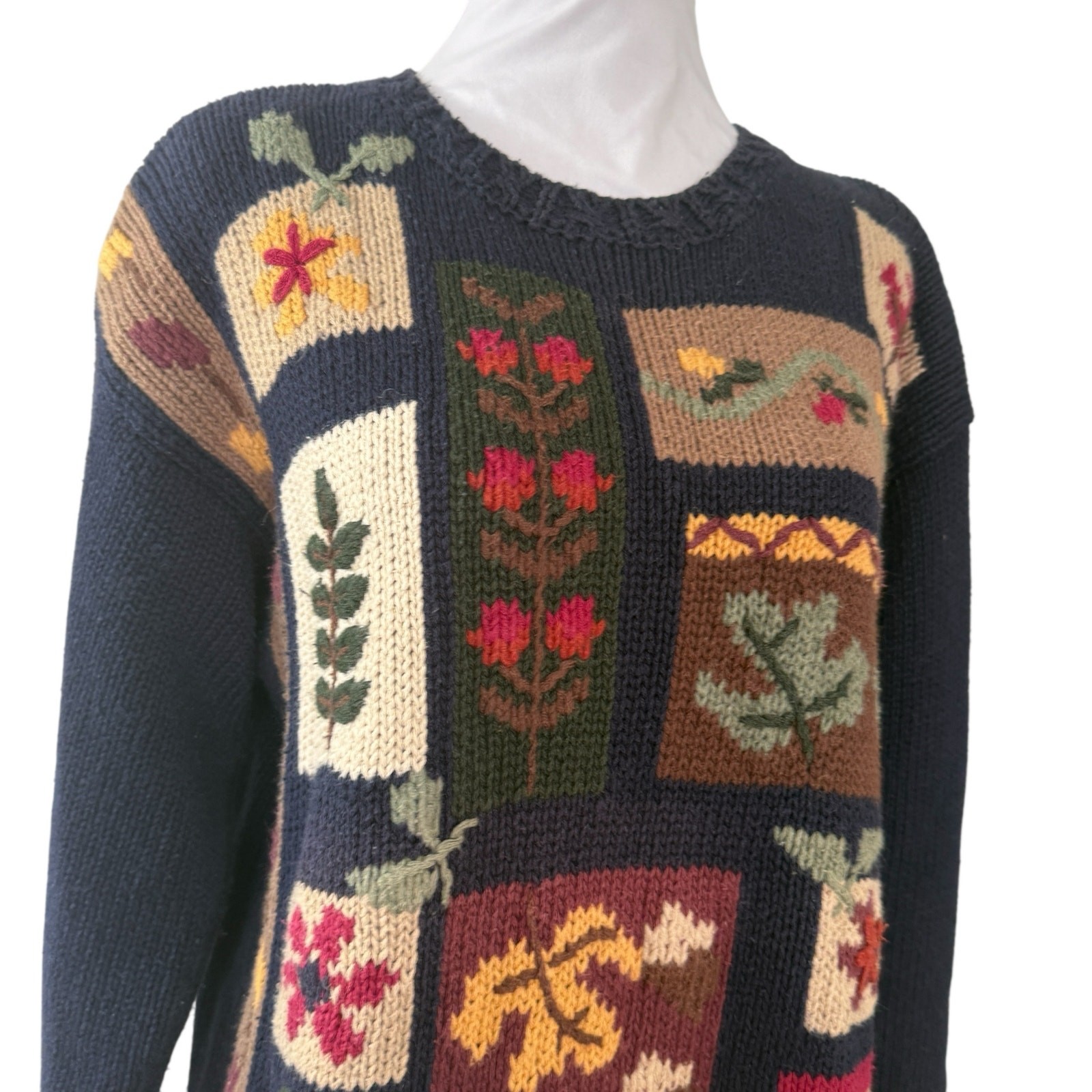 Vintage Floral Novelty Knit Floral NavyOversized Sweater M