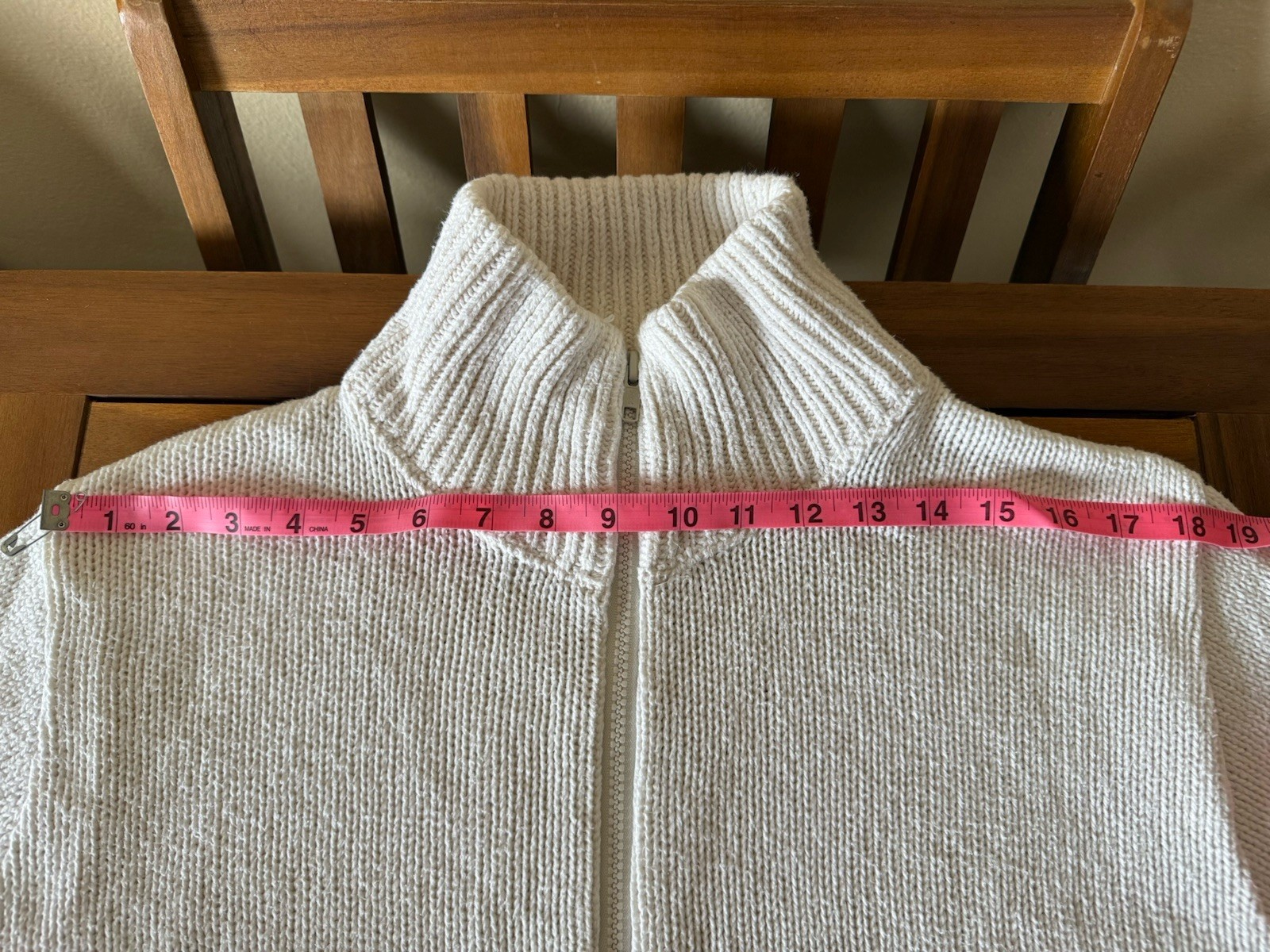 VTG Alps Women’s Sweater Size Large Ivory 100% Cotton Double Pocket Chunky Zip