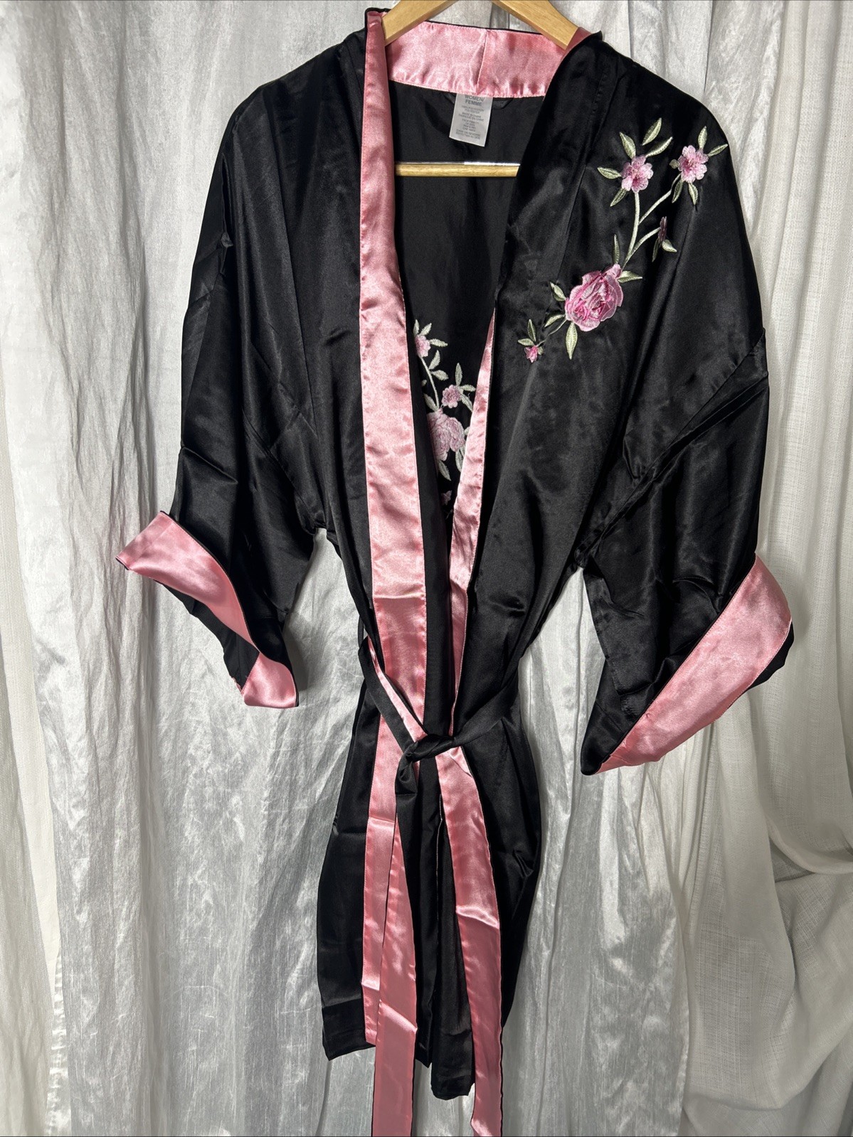 Vtg Black Satin Kimono Robe Pink Floral Embroidery Lounge Sleepwear One Size